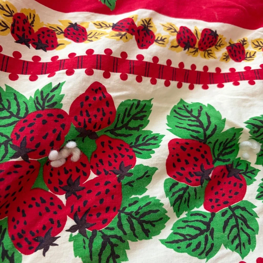 Vintage Red Patchwork Tied Quilt Comforter Strawberry Bandana Gingham 86x78 READ
